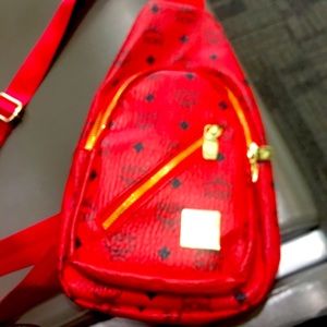 “MCM Shoulder bag !”